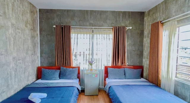 Четырёхместный семейный номер Standard с видом на город Amy Hostel Hue
