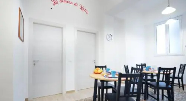 B&B La dimora di Katiu, Забронировать Отель «постель и завтрак» Отели Палермо с парковкой, рядом с Кафедральный собор, Парковка