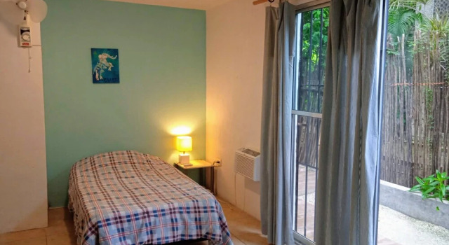 Triple Room, Private Bathroom, A a, Wi-fi 50 Mbps in the Center of Cancun, Prenota Hotel Hotel a Quintana Roo con parcheggio, Parcheggio