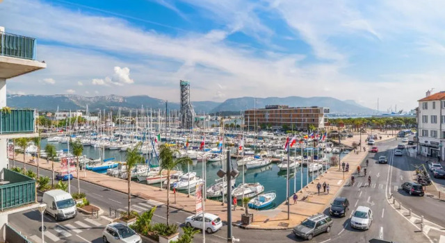 Wonderful apartment with a view on the port of La Seyne-sur-mer - Welkeys