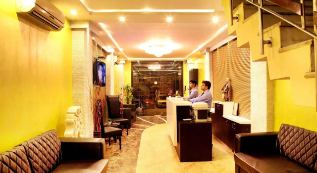 Hotel TJS Royale