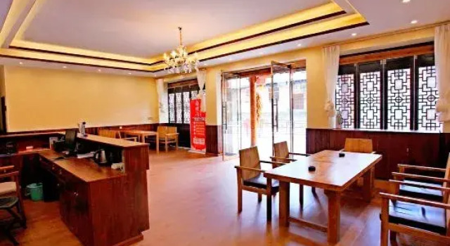 Hailuogou Homeland Station Homestay, Prenota Hotel Moxi Sichuan
