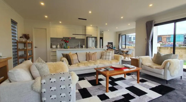 Wonderful River View-Brand New Home - 4 Bedrooms