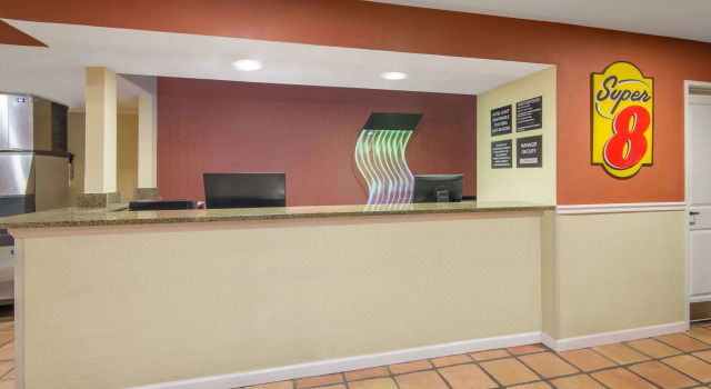 Super 8 Portales, Book Hotel Portales New Mexico