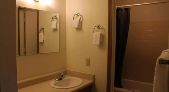 Трёхместный номер Standard Silver Sands Motel