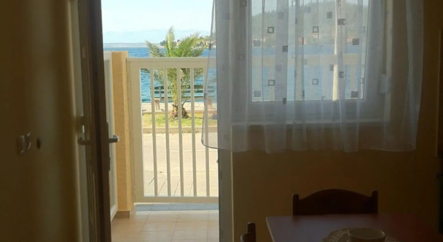 Kolt - 15 m From the sea - A2