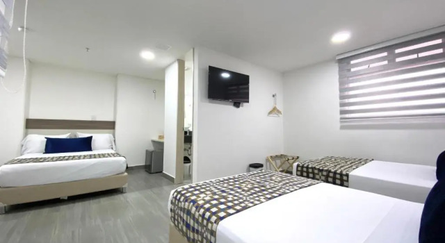 Семейный номер Standard Seven Inn Hotel