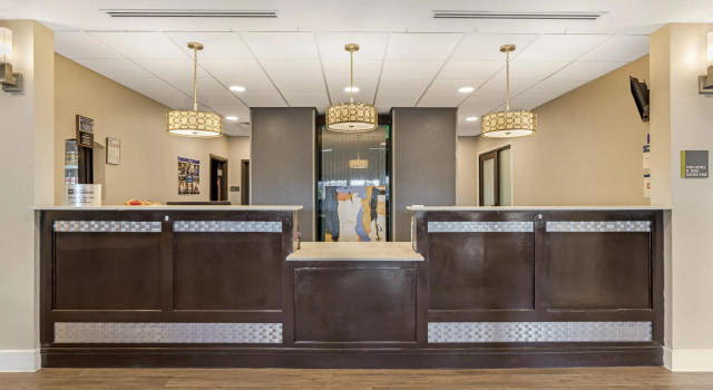 Best Western Plus Bay City Inn & Suites, Book Hotel Bay City Houston