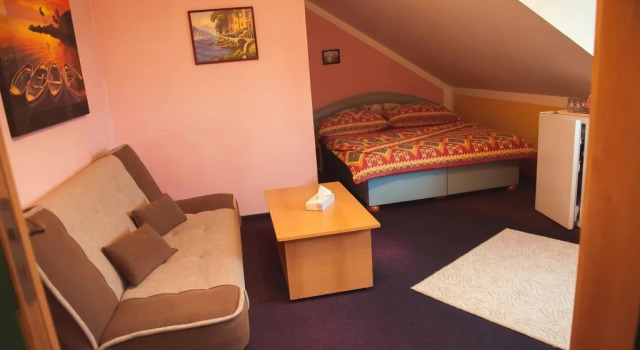 Penzion a autokemp Wolf, Rezerwuj Hotel Česká Skalice Kraj hradecki