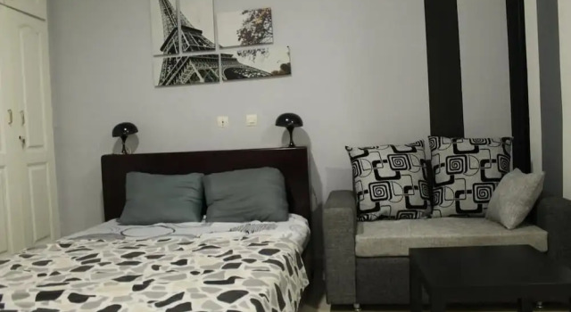 7ème Tranche Ideal Pour Professionnel, Boek Hotel Cocody 