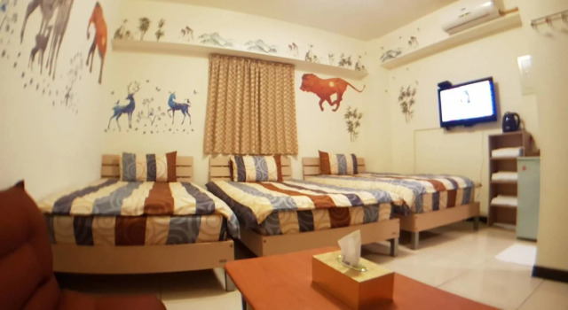 One in Disney, Reservar Hotel Taichung China