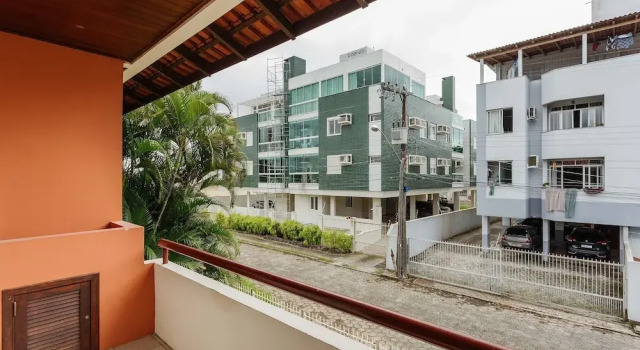 Апартаменты Beautiful Apartments Close to the Beach Stacy