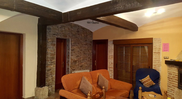 Vivienda Turistica El Caneco, Забронировать Отель Отели Тордесильяс с парковкой, рядом с Exposición Permanente de Maquetas, Парковка
