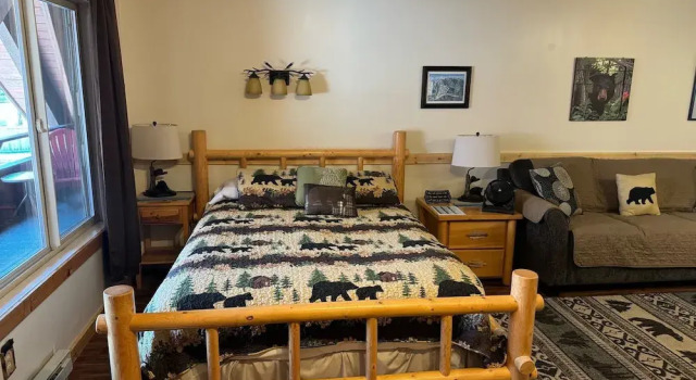Chateau Rouge Condominiums, Book Hotel Red Lodge Montana, near Lake Fork Trail