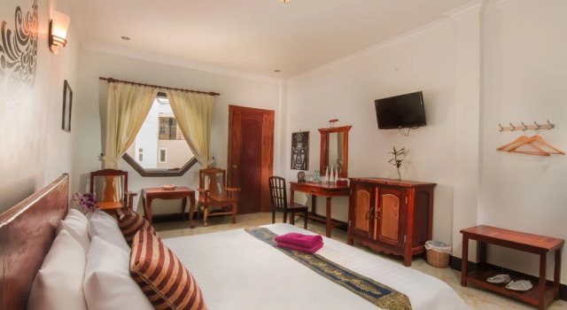 Двухместный номер Deluxe с балконом и с видом на реку Angkor Udom Guesthouse