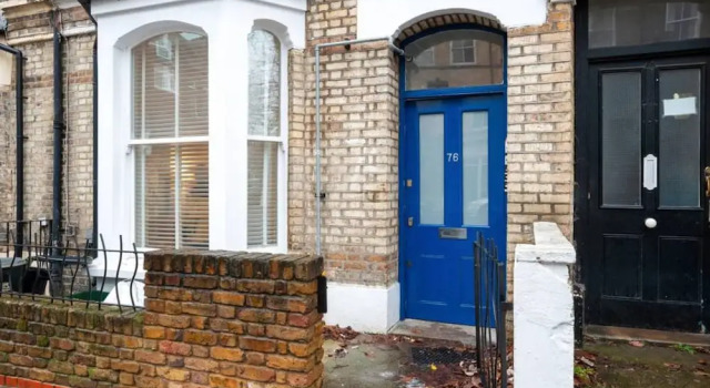 Charming 2 Bedroom Flat With Garden in Finsbury Park, Забронировать Отель Отели Англии 3 звезды, 3*