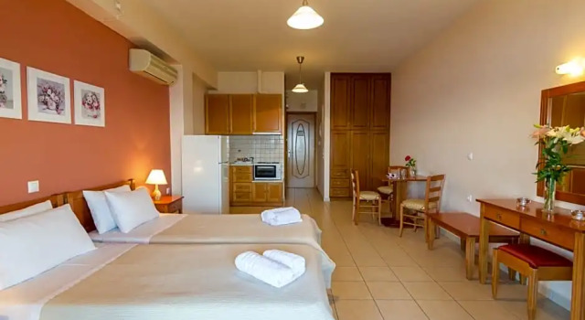Polichni, Book Hotel South Kynouria Greece