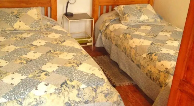 Четырёхместный номер Standard Tralkan B&B