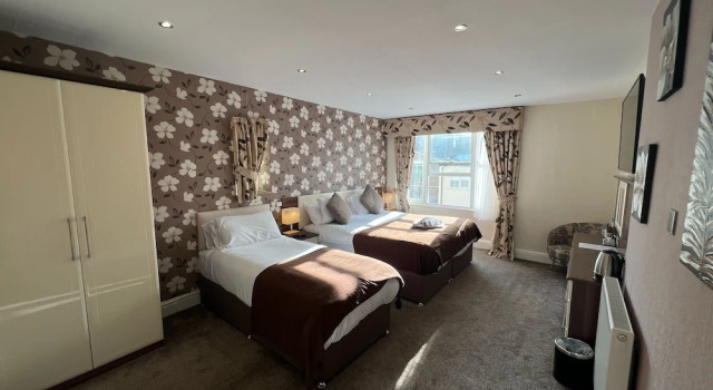 Трёхместный номер Standard Lauriston & Lawton Court Hotel