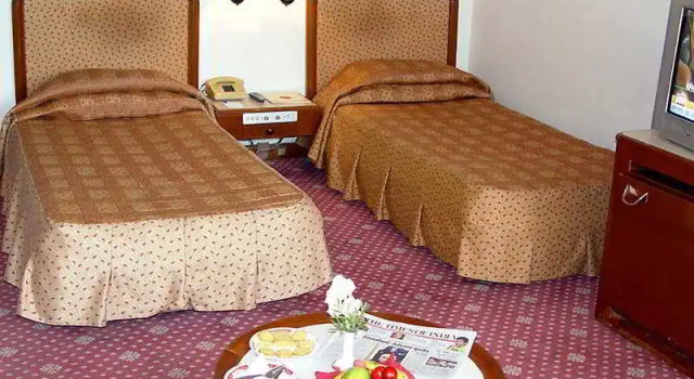 Hotel Yamuna View, Забронировать Отель Sadar Bazaar Агра