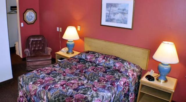 Номер Standard Uptown Inn