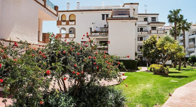 2BR Apartment in Calahonda Near the Beach Ref 91