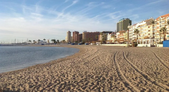 Апартаменты Apartamento Capri Los Boliches Wifi gratis Beach 100m