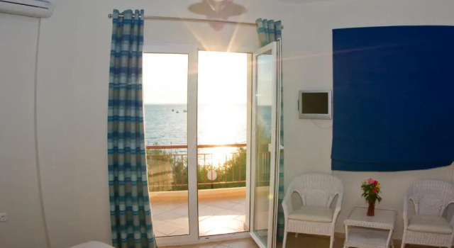 Апартаменты Maistrali Beach Studios
