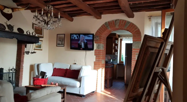 villa cecchini, Book Villa Massa e Cozzile Toscana