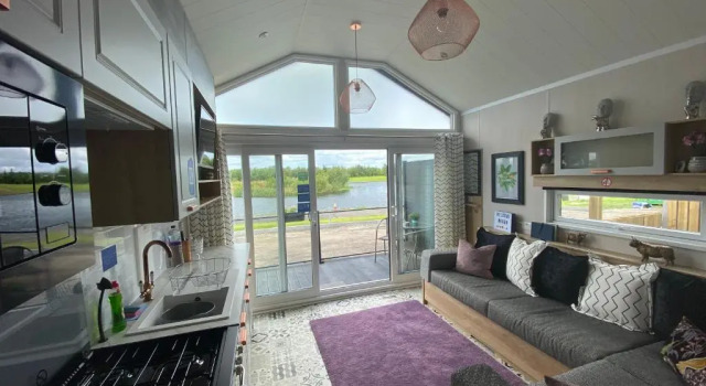Arranview Holiday Park Luxury Glamping Pods & Lodges all with private Hot-tubs, Rezervați Teren de campat Camping și glamping în Firth of Clyde, Teren de campat