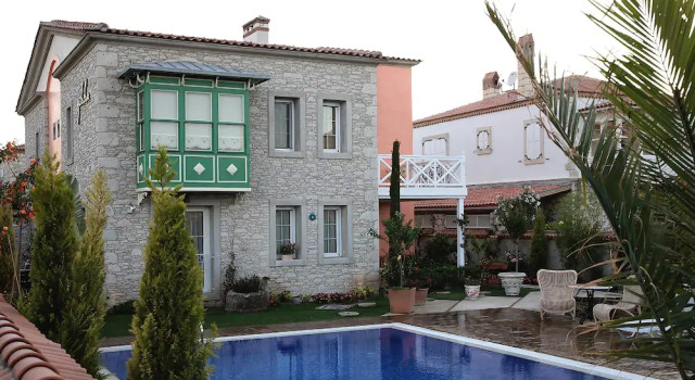 Alacati Gubiba Evleri, Забронировать Отель Отели Алачаты с питанием, Пансион