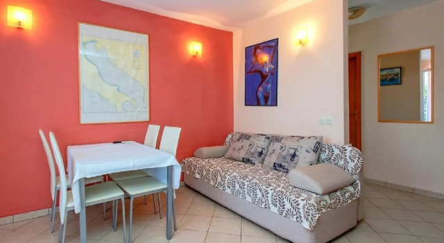 Apartments Villa Maria, Забронировать Апартаменты/квартира Отели Врбоска с парковкой, рядом с Частный Пляж «Виллы Эмма», Парковка