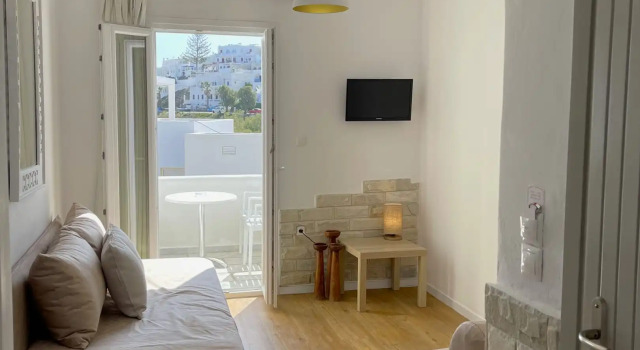 Апартаменты Adonis Hotel Studios & Apartments