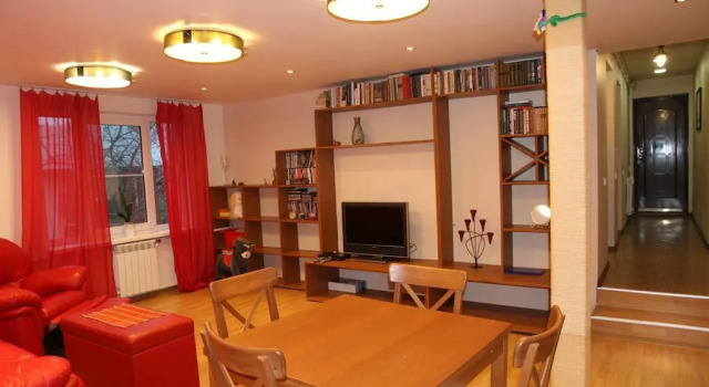 Usadba Znamenka, Rezervovat Apartmán Hotely v Petrohrad s parkováním, Parkování