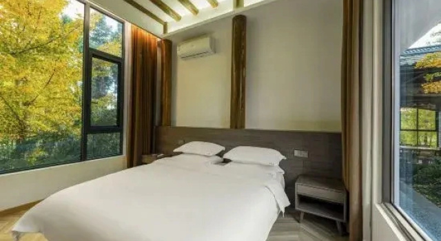 Люкс Deluxe Tengchong Ginkgo Village Jiangdong Ginkgo Courtyard