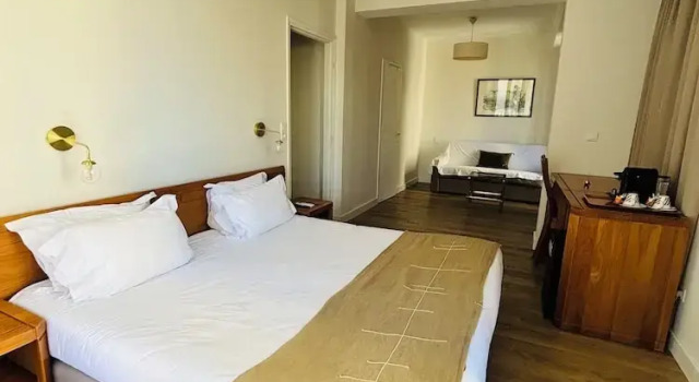 Полулюкс Hotel Bonaparte