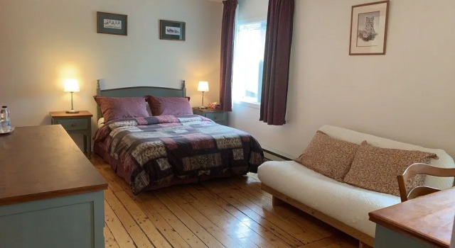 Auberge au Phil de l'Eau, Rezervovat Hostel Hotely v Laurentians se snídaní, Snídaně