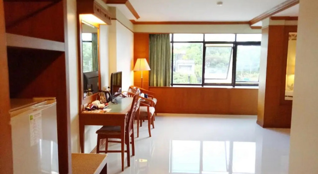 Полулюкс Grand Park Hotel