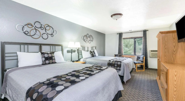 Четырёхместный номер Standard Super 8 by Wyndham Deadwood Black Hills Area