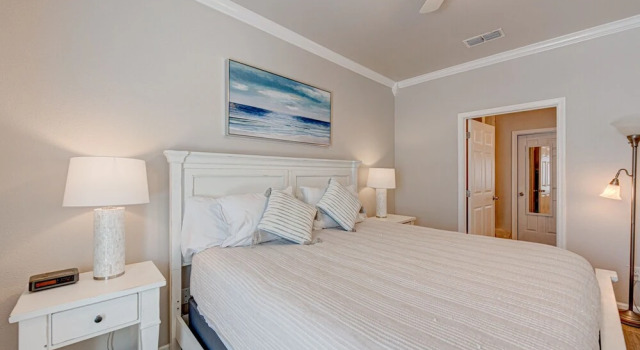 The Lah De Dah Sh302 2 Bedroom Condo by Redawning