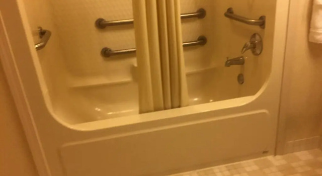 Четырёхместный номер Standard SpringHill Suites by Marriott Pittsburgh Airport