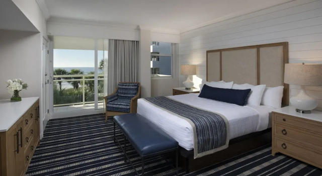 Двухместный номер Beach View Resort at Longboat Key Club