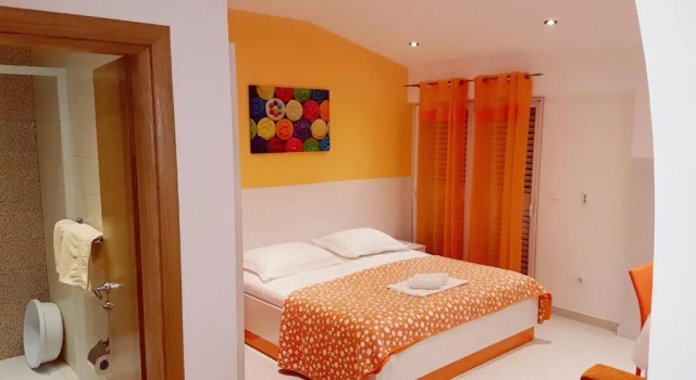 Студия с балконом House Villa Roza