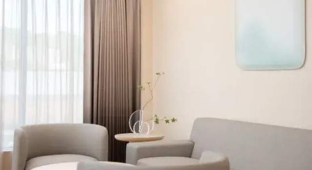 Люкс Deluxe JI Hotel (Fenghuang Ancient Town Tourist Center)