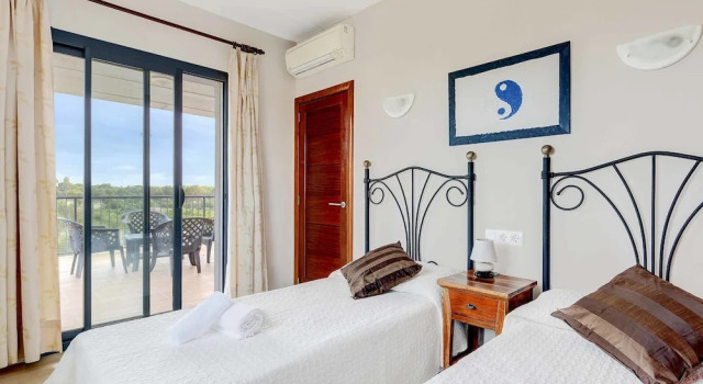 Villa Magda, Book Villa Santanyi Majorca