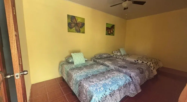 Granados Guest House, Rezerwuj Pensjonat Hotele w Granada Region z parkingiem, Parking