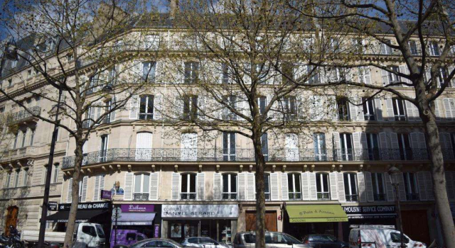 Paris Square