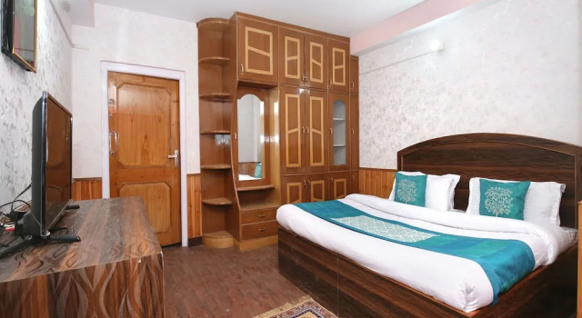 OYO 10305 Home 1 BHK Himsutra Bhattakufar