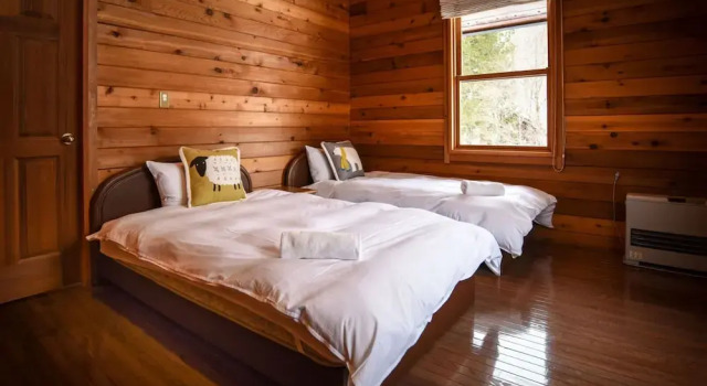 Woodpecker Chalet