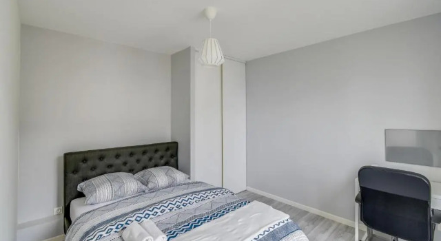 Апартаменты Chic and spacious apart with parking